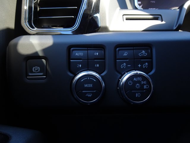 Used 2023 GMC Sierra 1500 AT4 w/ AT4 Premium Package AWD/4WD image 28