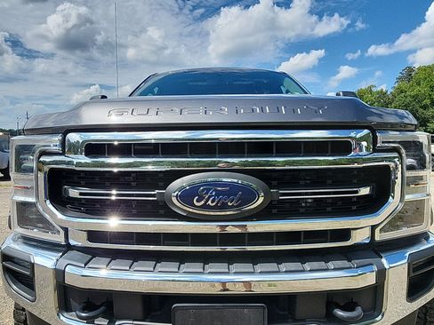 Used 2021 Ford F250 Lariat w/ Lariat Ultimate Package AWD/4WD image 11