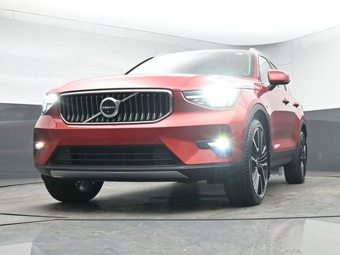 Used 2023 Volvo XC40 B5 Ultimate w/ Climate Package AWD/4WD image 40