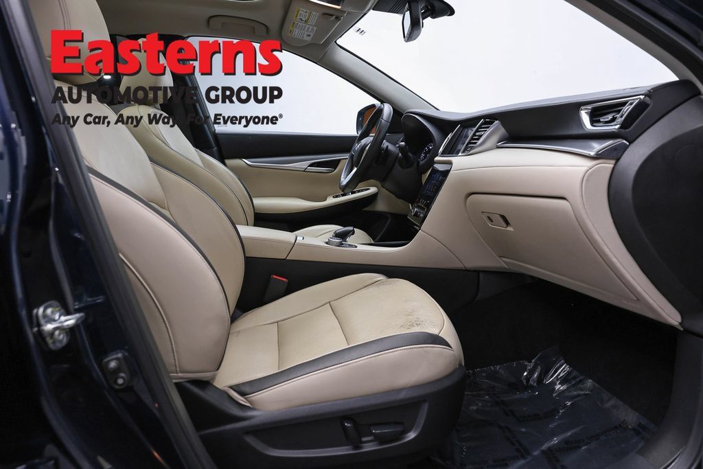 Used 2022 INFINITI QX50 Luxe AWD/4WD image 26