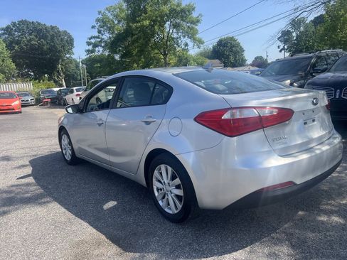 Used 2014 Kia Forte LX w/ Popular Package FWD image 6