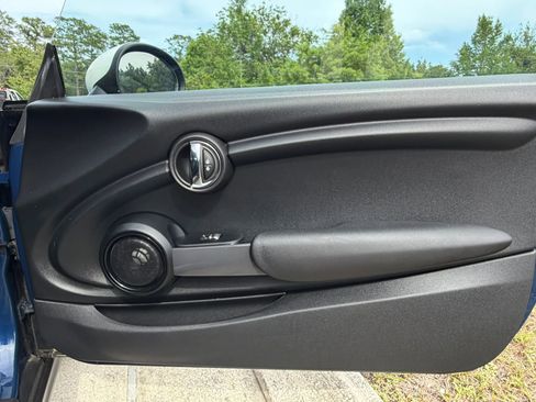 Used 2017 MINI Cooper 2-Door Hardtop FWD image 28