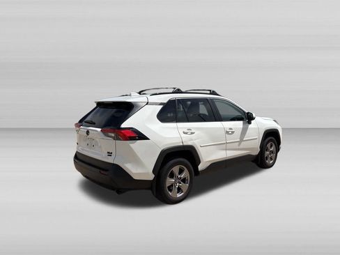 Used 2023 Toyota RAV4 XLE w/ Convenience Package AWD/4WD image 4