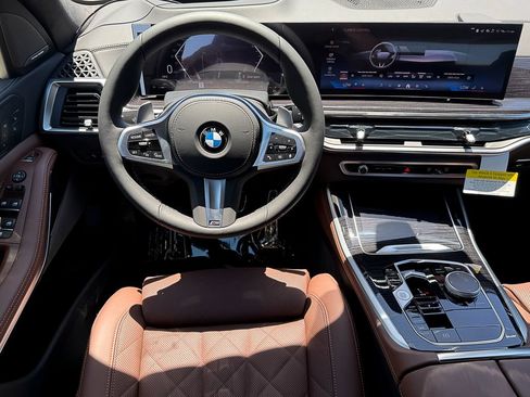 New 2026 BMW X5 xDrive40i w/ M Sport Package AWD/4WD image 10