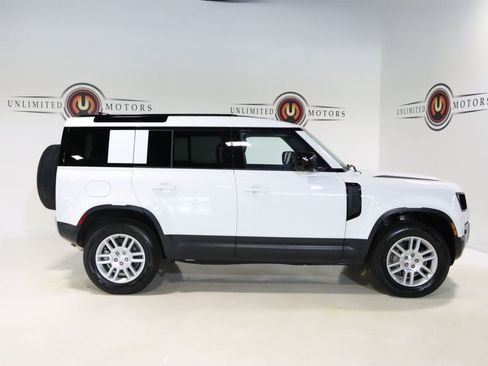 Used 2025 Land Rover Defender 110 S AWD/4WD image 5