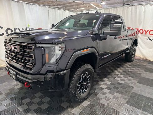 Used 2025 GMC Sierra 2500 AT4X AWD/4WD image 3