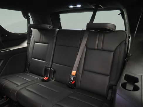 Used 2021 Chevrolet Tahoe RST w/ Luxury Package AWD/4WD image 35