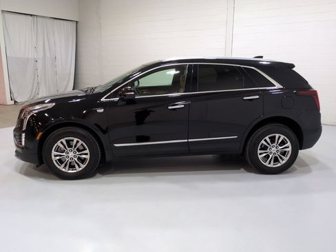 Used 2020 Cadillac XT5 Premium Luxury w/ LPO, Floor Liner Package AWD/4WD image 6