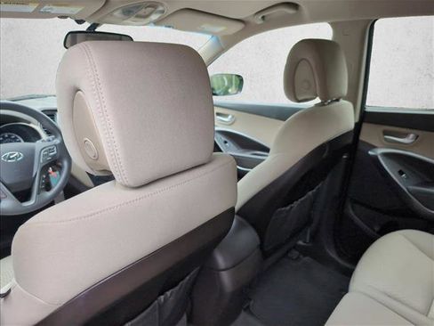 Used 2017 Hyundai Santa Fe Sport FWD image 17