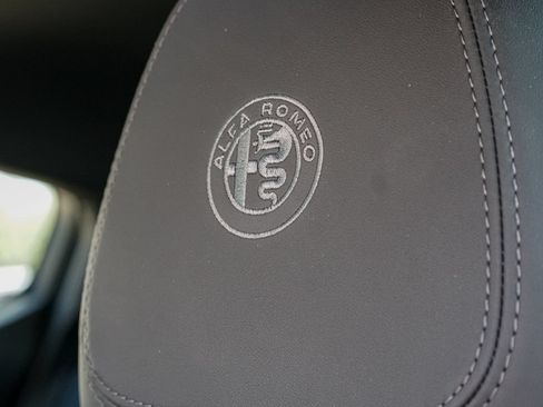 Used 2024 Alfa Romeo Tonale Ti AWD/4WD image 12