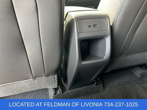 Used 2024 Chevrolet Trax LT w/ Driver Confidence Package FWD image 20