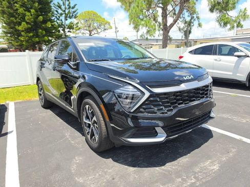 Certified 2025 Kia Sportage EX FWD image 1