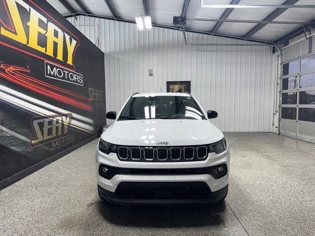 Used 2024 Jeep Compass Latitude w/ Altitude Special Edition AWD/4WD image 29