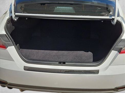 Used 2025 Toyota Camry SE FWD image 6