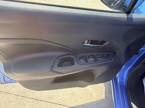 Used 2024 Nissan Versa SV FWD image 10