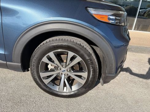 Used 2020 Ford Explorer Platinum AWD/4WD image 39