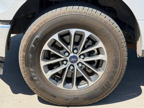 Used 2017 Ford F150 XLT AWD/4WD image 6