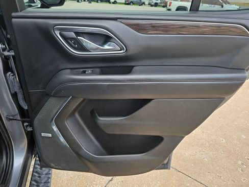 Used 2021 Chevrolet Tahoe Z71 AWD/4WD image 36