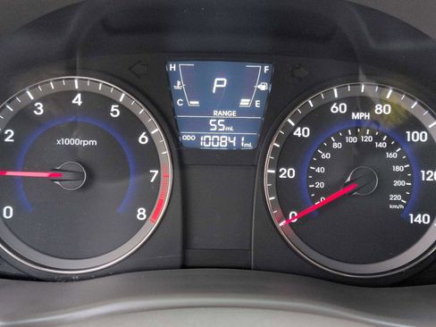 Used 2013 Hyundai Accent GLS image 28