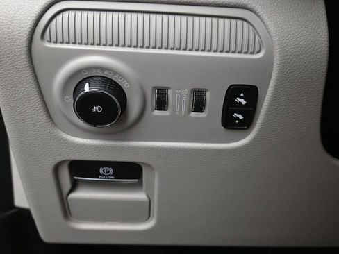 Used 2022 Jeep Wagoneer Series I w/ Premium Group I image 32