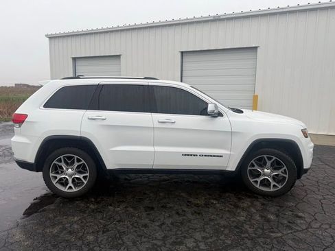 Used 2019 Jeep Grand Cherokee Limited w/ Luxury Group II image 5