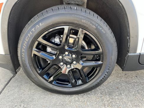 Certified 2022 Chevrolet Traverse LT FWD image 7