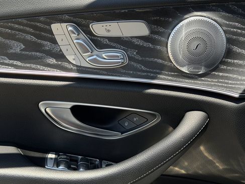 Used 2021 Mercedes-Benz E 350 4MATIC Sedan image 23