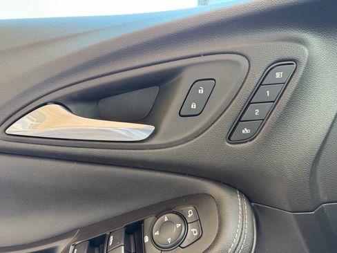 Used 2023 Buick Encore GX Essence w/ Advanced Technology Package AWD/4WD image 22