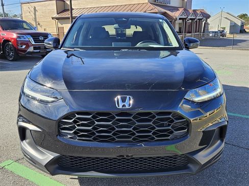 Used 2024 Honda HR-V LX image 2