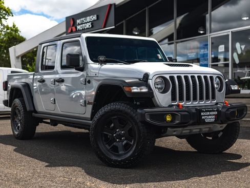Used 2022 Jeep Gladiator Mojave w/ Trailer Tow Package AWD/4WD image 1