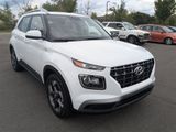 Certified 2024 Hyundai Venue SEL image 3