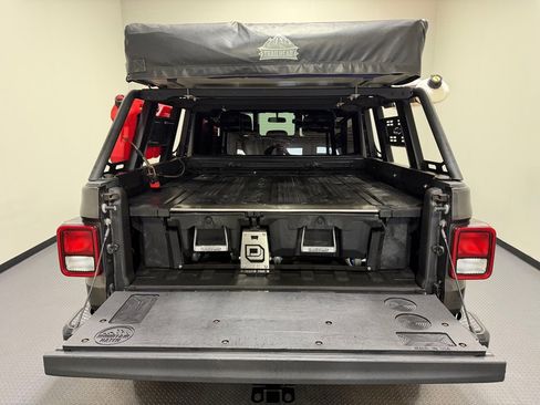 Used 2021 Jeep Gladiator Mojave w/ Trailer Tow Package image 21