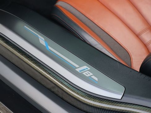 Used 2019 BMW i8 Roadster image 54