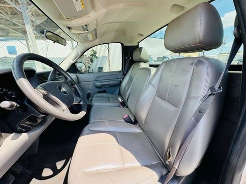 Used 2009 Chevrolet Silverado 1500 W/T RWD image 9