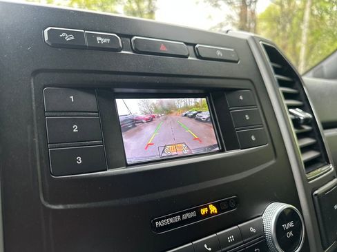 Used 2018 Ford Expedition XLT AWD/4WD image 10