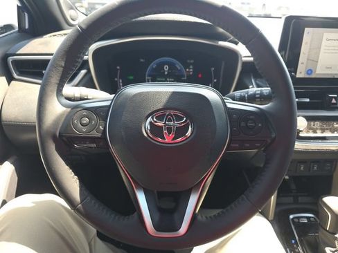 Used 2024 Toyota Corolla Cross AWD Hybrid w/ Convenience Package image 9