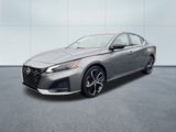 Used 2024 Nissan Altima 2.5 SR image 2