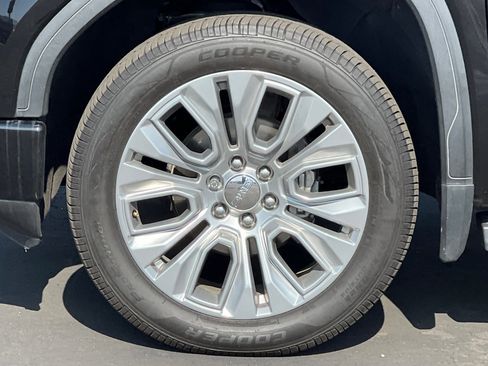 Used 2021 GMC Sierra 1500 Denali w/ Denali Ultimate Package image 26