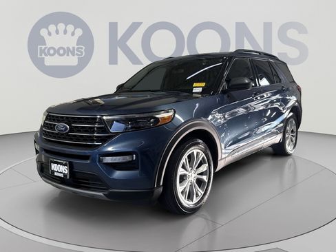 Used 2020 Ford Explorer XLT w/ Equipment Group 202A AWD/4WD image 5