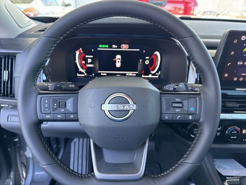 New 2026 Nissan Pathfinder Platinum AWD/4WD image 28