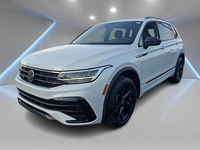 Used 2024 Volkswagen Tiguan SE R-Line