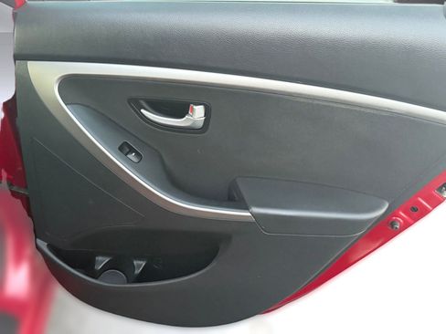 Used 2016 Hyundai Elantra GT w/ Option Group 02 image 23