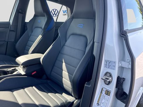 Used 2026 Volkswagen Golf AWD/4WD image 23