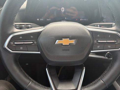 Used 2026 Chevrolet Equinox LT AWD/4WD image 7