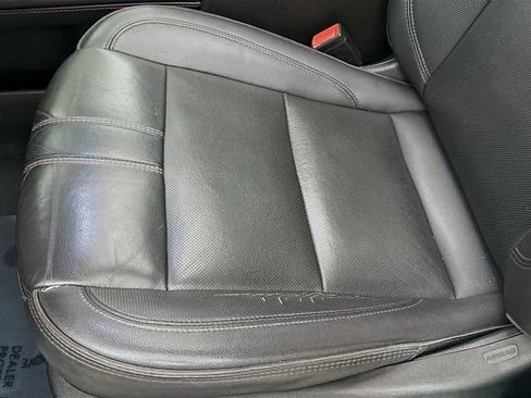 Used 2022 Chevrolet Suburban RST w/ Luxury Package image 20