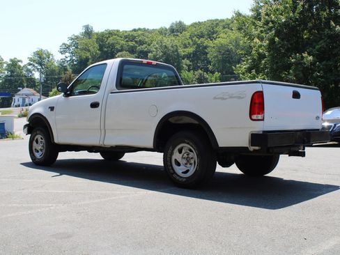 Used 2000 Ford F150 XLT AWD/4WD image 4