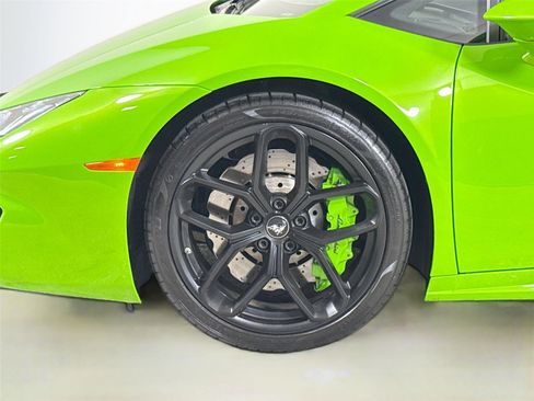 Used 2018 Lamborghini Huracan LP 580-2 image 36
