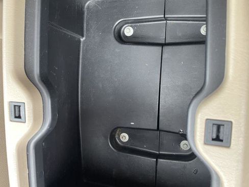 Used 2006 Ford F350 Lariat image 34