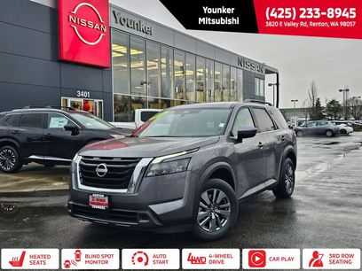 Used 2025 Nissan Pathfinder SV