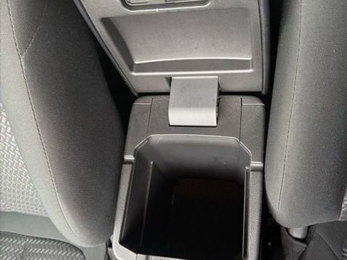 Used 2022 Mitsubishi Eclipse Cross LE image 31